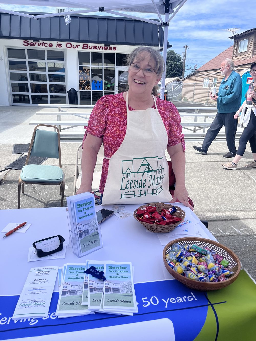 Susan Lee at a Leeside Manor community table